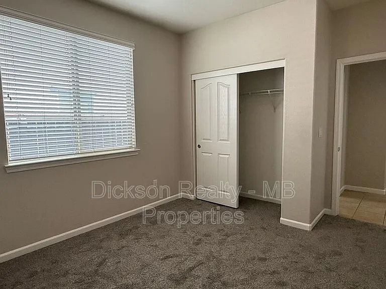 475 Dartmoor Ct — Photo 16