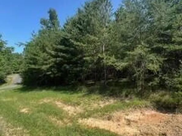8 Log Cabin Ln, Dunlap, TN 37327