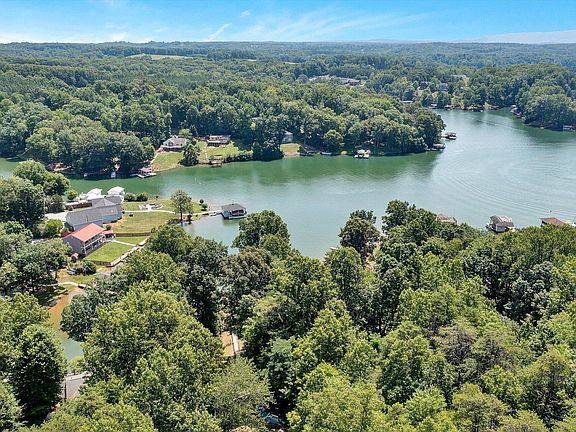 5th image of 114 Creeden Dr