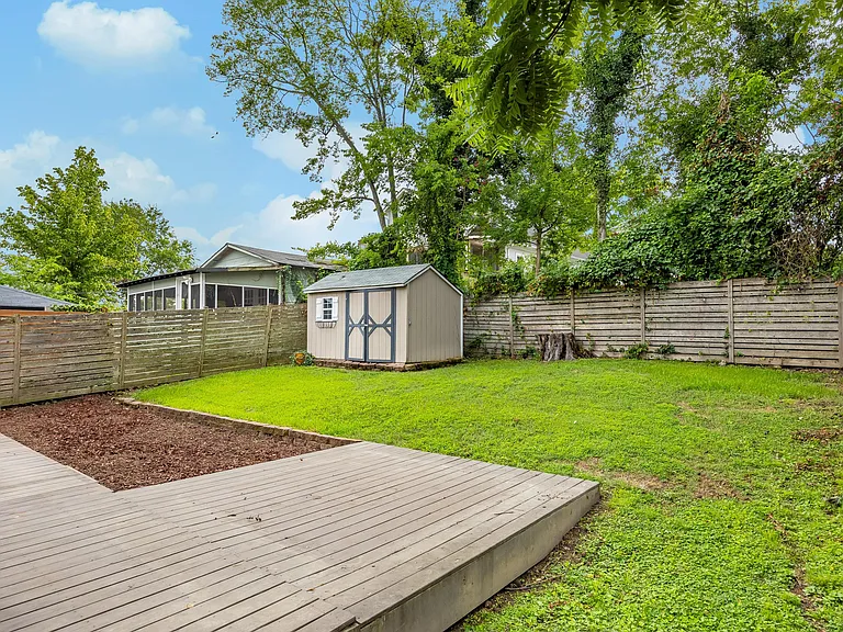 417 Rosewood St — Photo 23