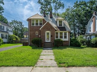 35 Bronson Ter, Springfield, MA 01108