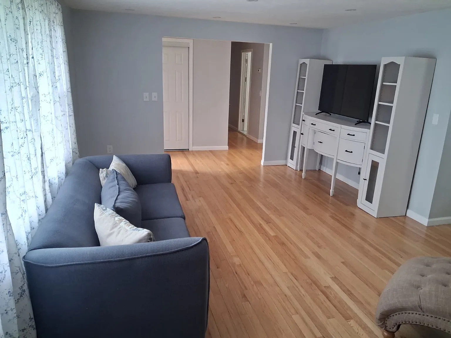 3 bed, 2112 sqft, $1,500 — Photo 2