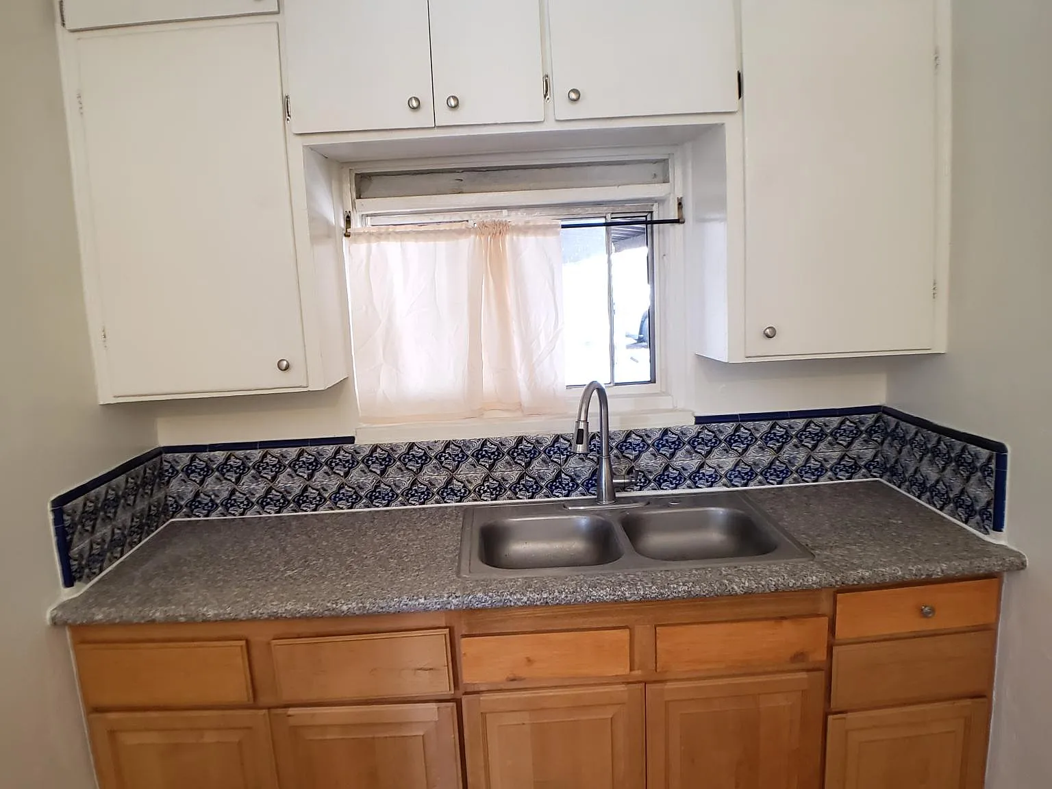 1 bed, 550 sqft, $1,150 — Photo 3