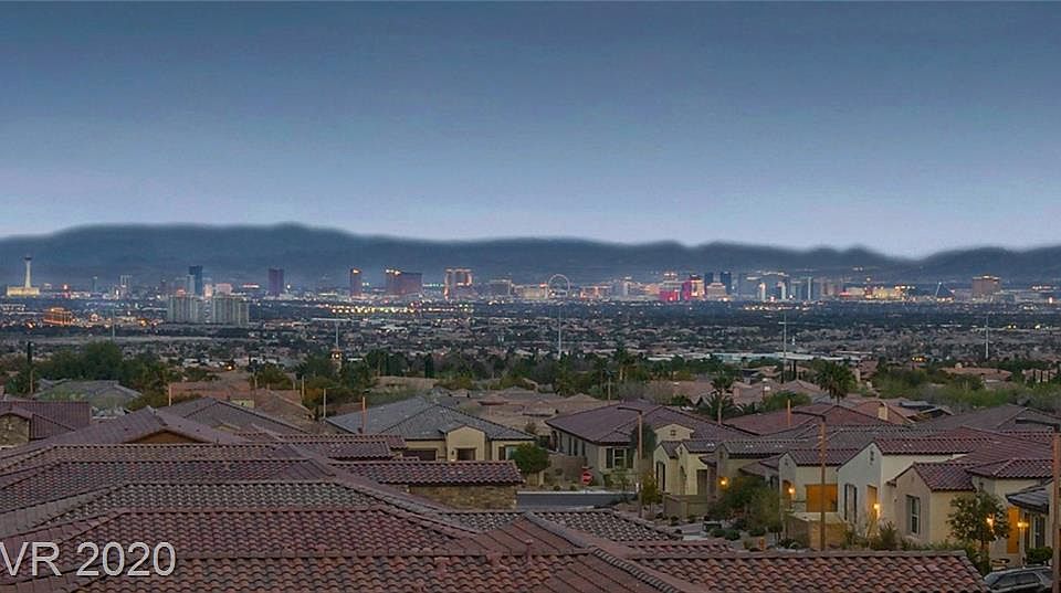 1st image of 32 Berneri Dr
