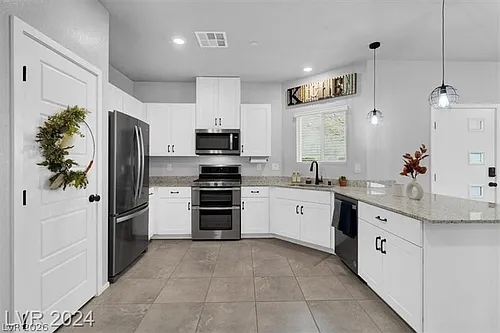 7481 Moonglade St Photo 1