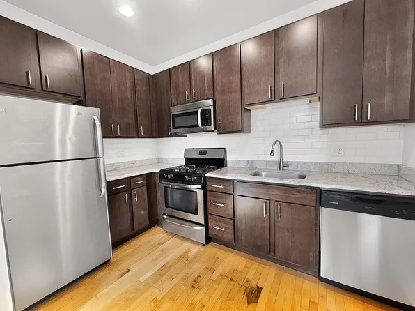5354 N Kimball Ave #2, Chicago, IL 60625