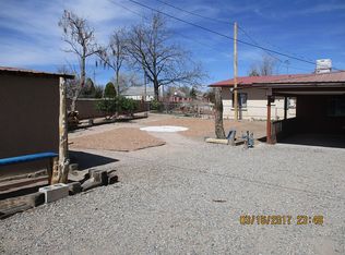 715 E Don Filigonio, Espanola, NM 87532