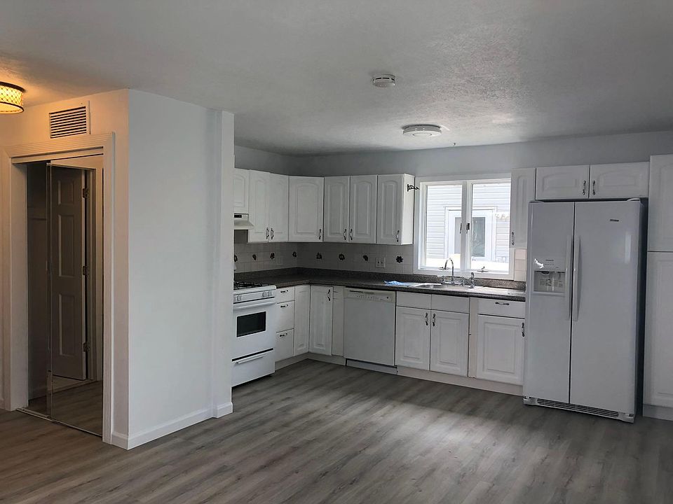 1st image of 24 Fern Ave Floor 1