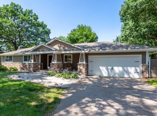3333 Twin Lake Rd, Little Canada, MN 55127