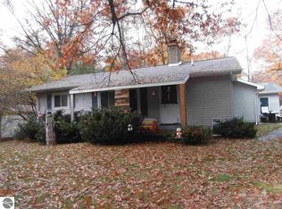 221 N Imperial Dr, Tawas City, MI 48763