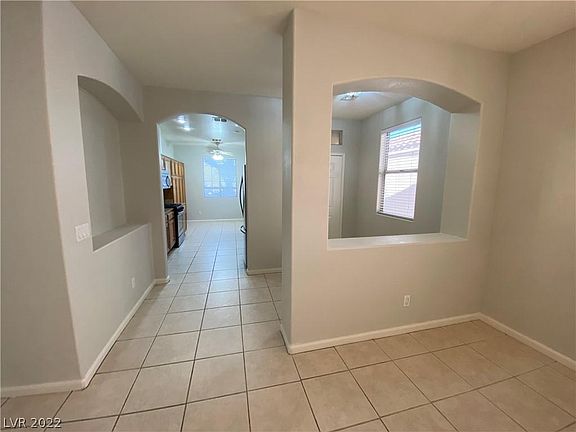 3rd image of 1389 Gran Vista Ave