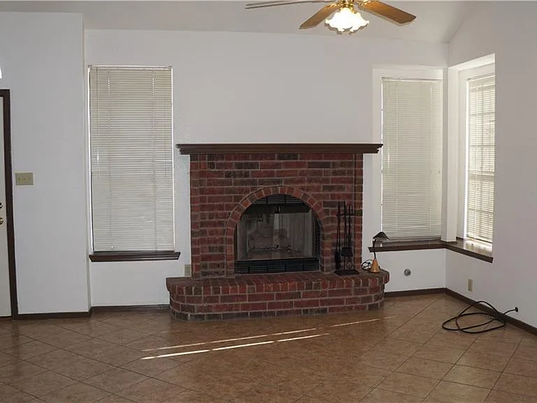 11549 Kristy Weaver Dr — Photo 3