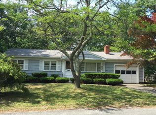 80 Walnut St, Barnstable, MA 02630