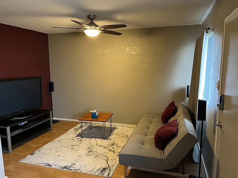 1614 Emerson St #9 — Photo 4
