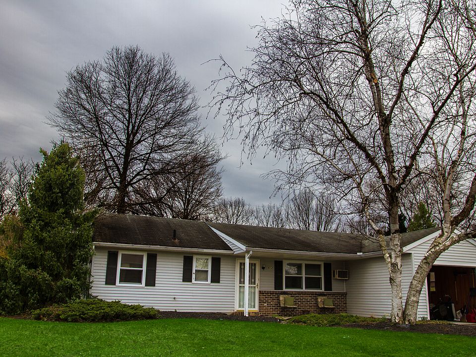 1st image of 622 Christopher Dr