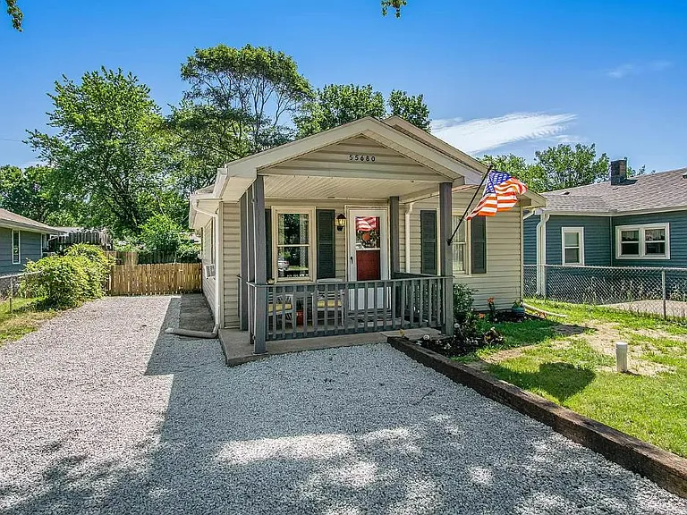 55680 Brink Ave — Photo 13