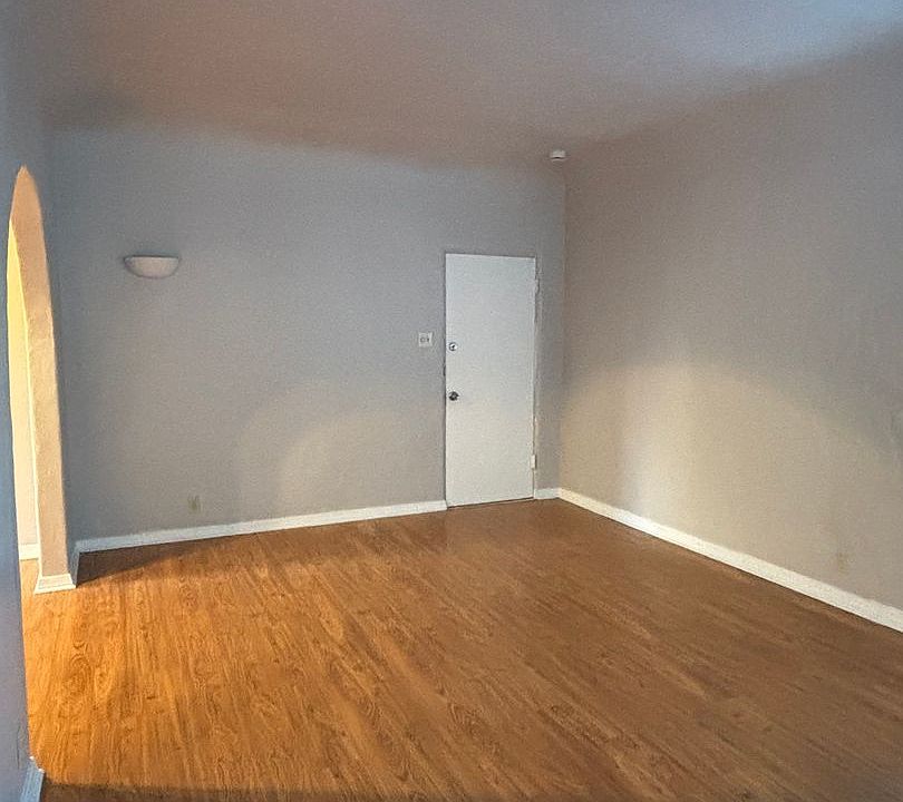 1st image of 31 Argonne Ave Unit E
