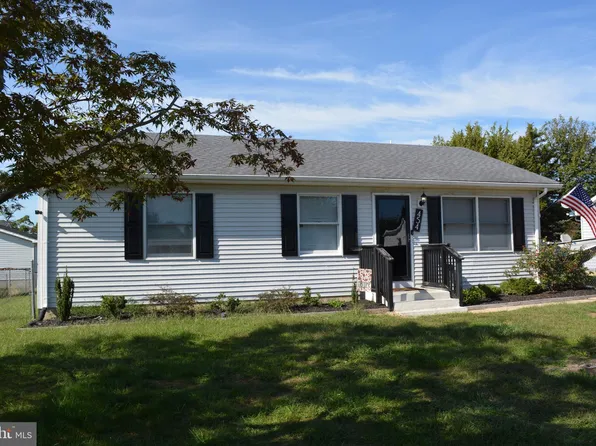 454 Laredo Dr, Smyrna, DE 19977