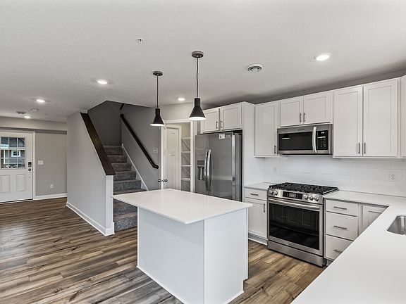 5th image of 14642 112th Ave N #100