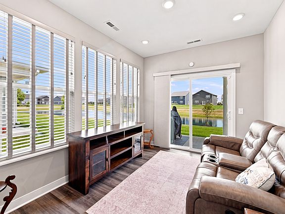 4th image of 8628 Hudson Way