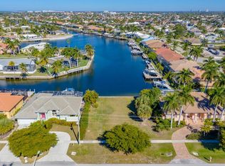 886 San Marco Rd, Marco Island, FL 34145