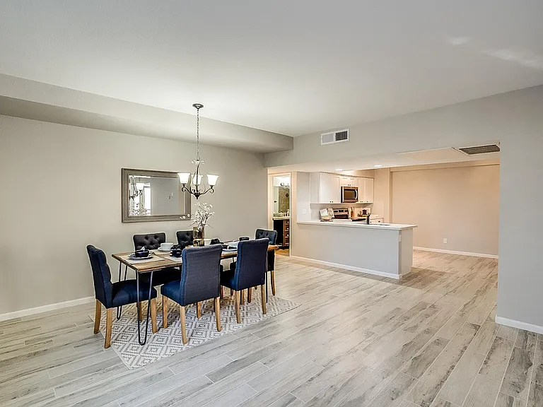 351 E Thomas Rd #D201 — Photo 10