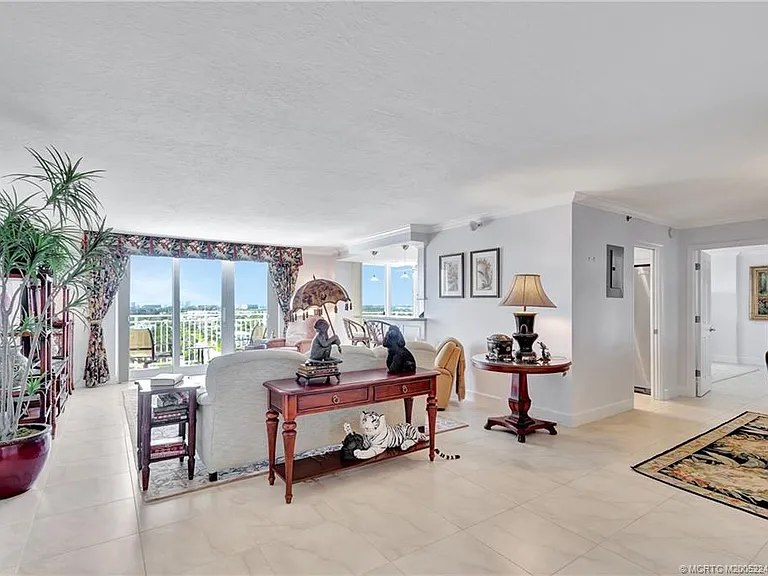 500 Ocean Dr #W-11 — Photo 6