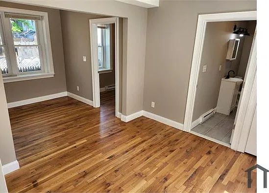 1 bed, 403 sqft, $1,050 — Photo 4