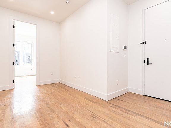 5th image of 489 Grand St #5A