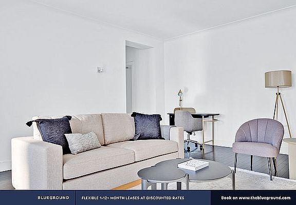 2nd image of 15 W 55th St APT 8A