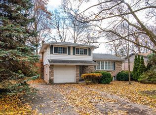 155 Shuh Ave, Kitchener, ON N2A 1H4