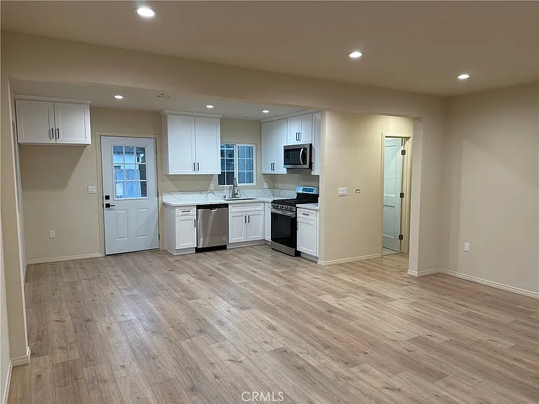 7879 Claybeck Ave — Photo 11