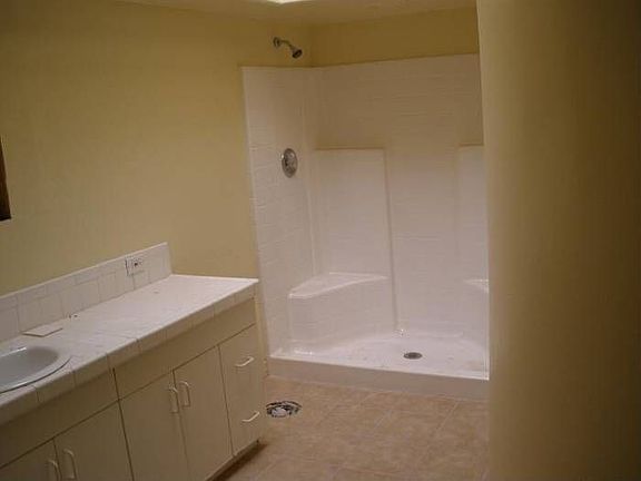 4th image of 512 Quincy St