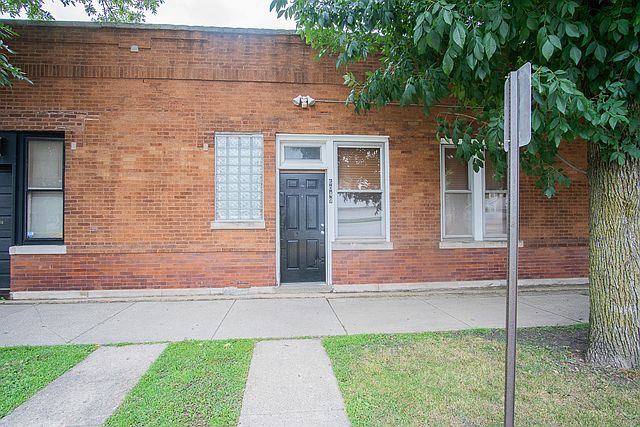 1st image of 6049 W 26th St