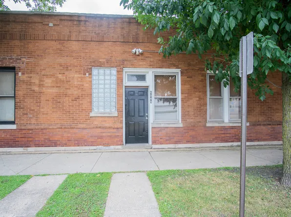 6049 W 26th St, Cicero, IL 60804