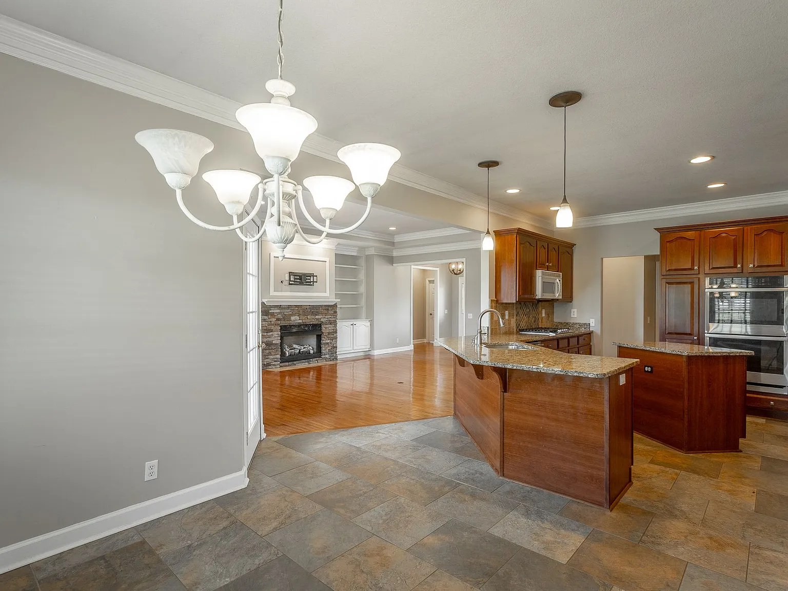 8517 Horseshoe Bend Lane - 1 — Photo 4