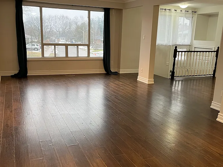 211 Silverbirch Dr #UPPER — Photo 8