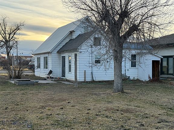 3rd image of 207 Harris St