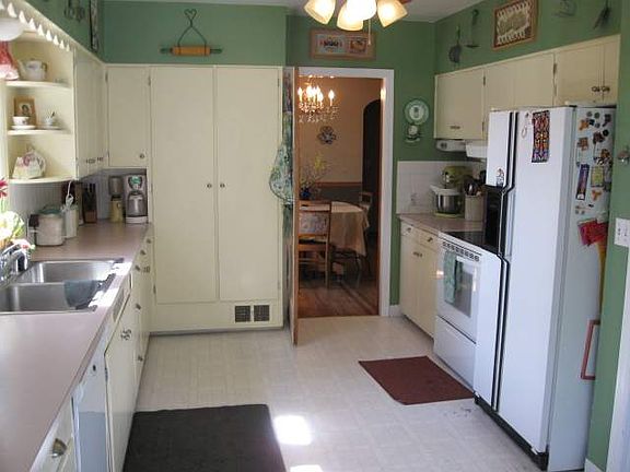 4th image of 171 Wallula Ave