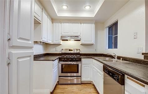 5th image of 3708 Ash St