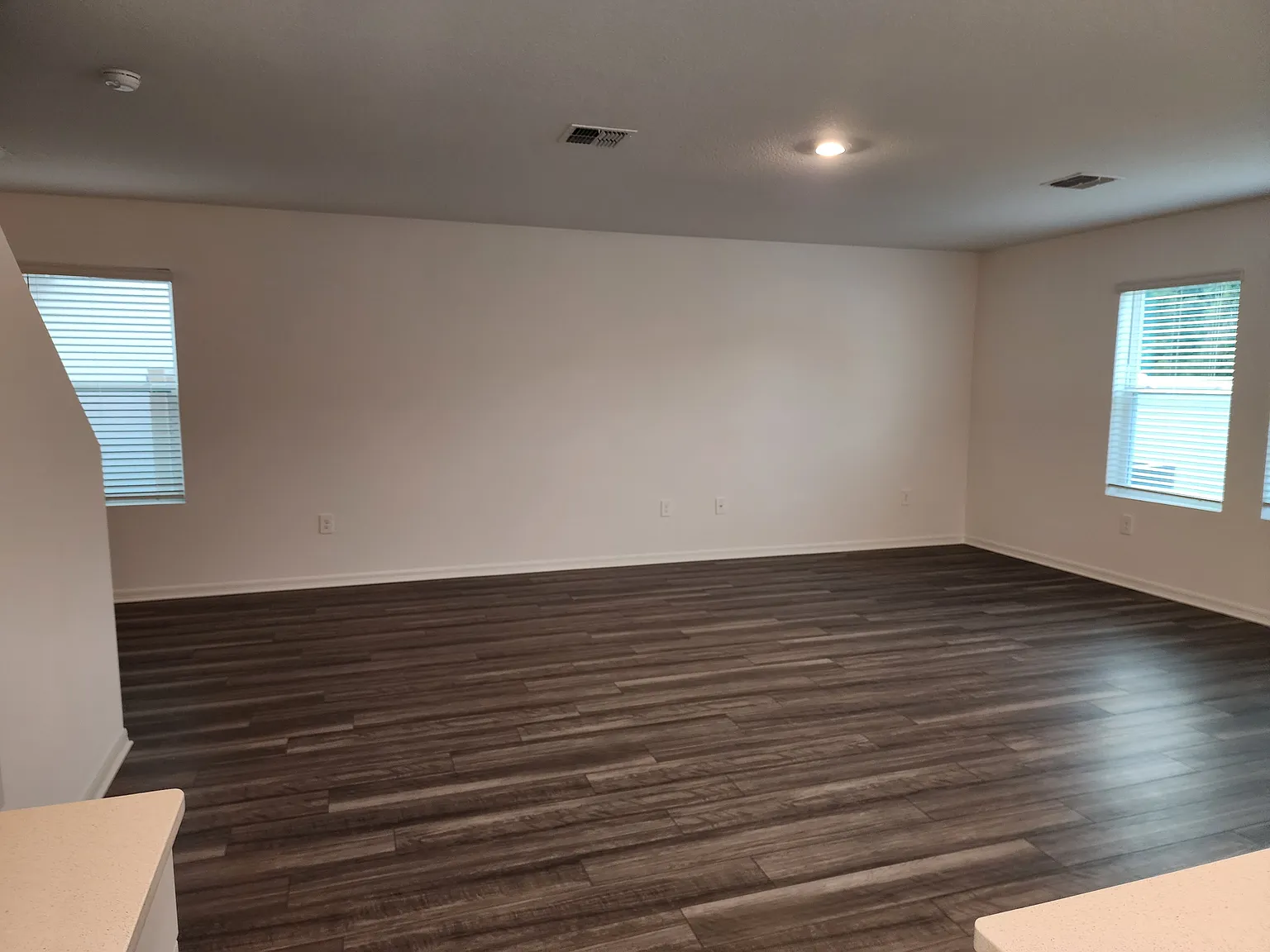 4 bed, 2.5 bath, 2271 sqft, $2,650 — Photo 2
