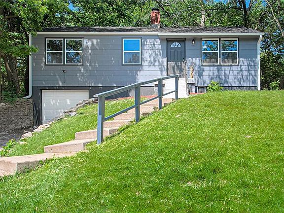 2nd image of 3832 Hardy Ave