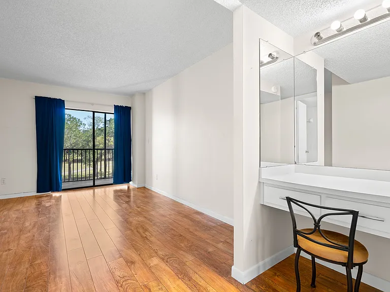 2700 Cove Cay Dr #3F — Photo 12