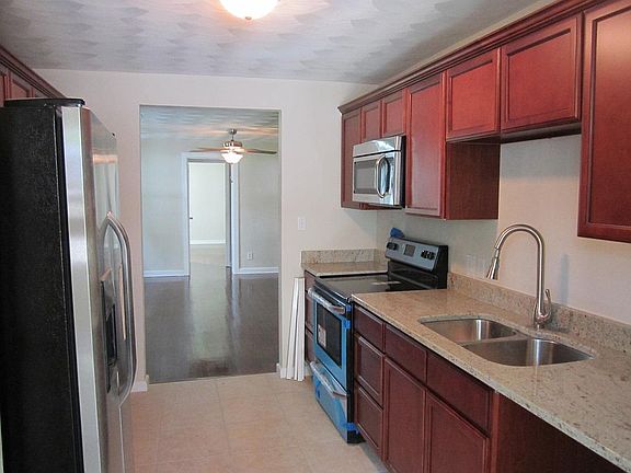 4th image of 5901 Orcutt Ave