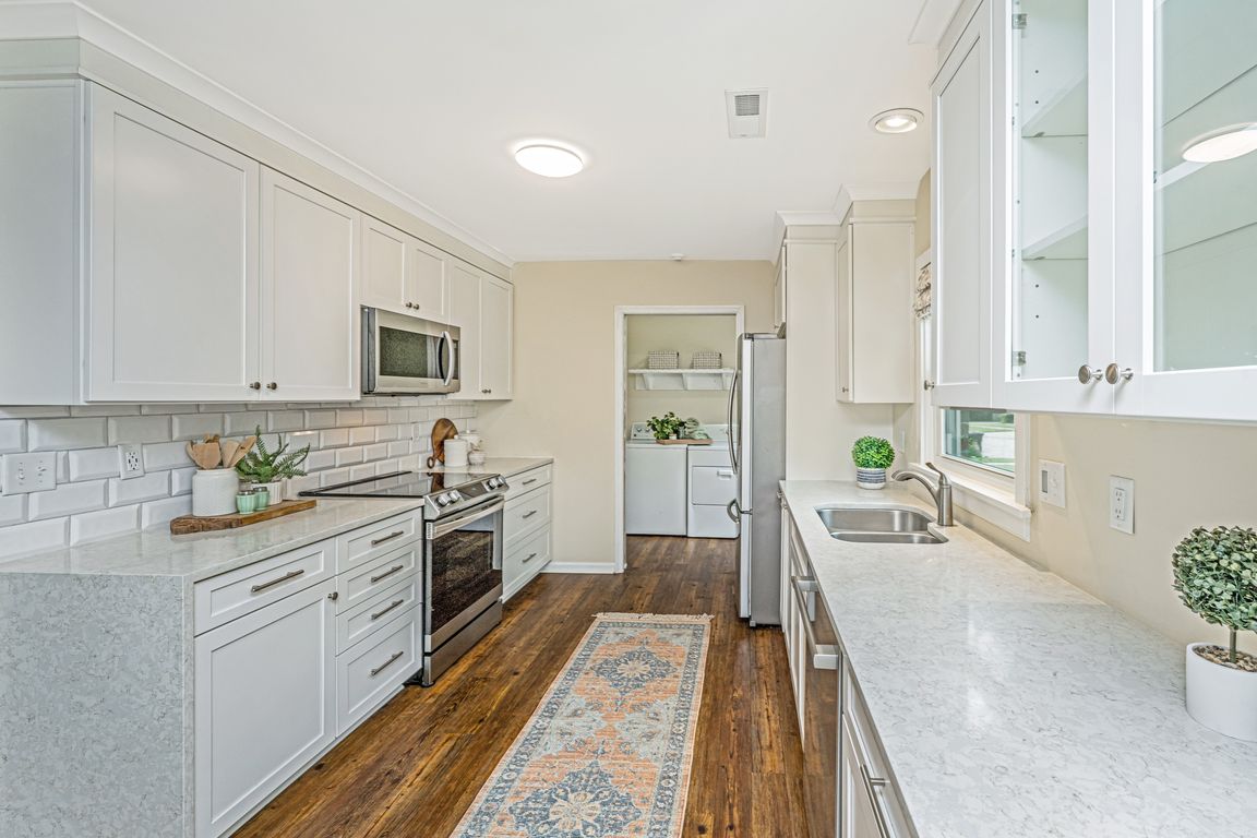 next background image