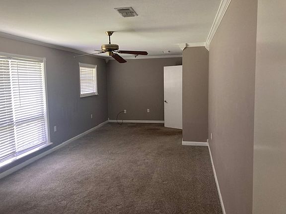 4th image of 107 Green Hill Dr
