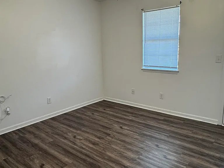 1291 Park West Dr #2 — Photo 13