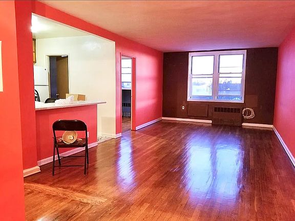 3rd image of 1730 E 14th St APT 5F