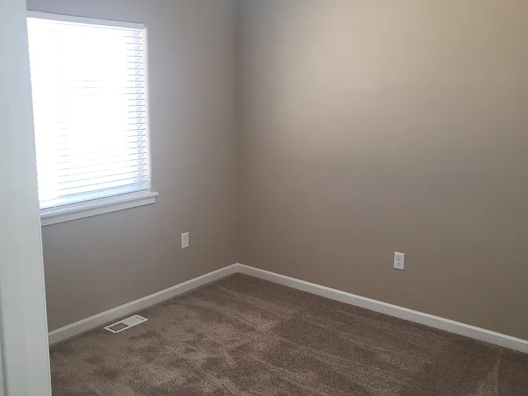 E Cokedale Dr — Photo 10