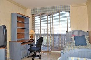 5th image of 2000 Island Blvd APT 1106